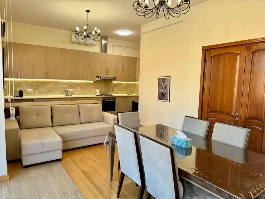 Touch The Sky Apartment يريفان المظهر الخارجي الصورة